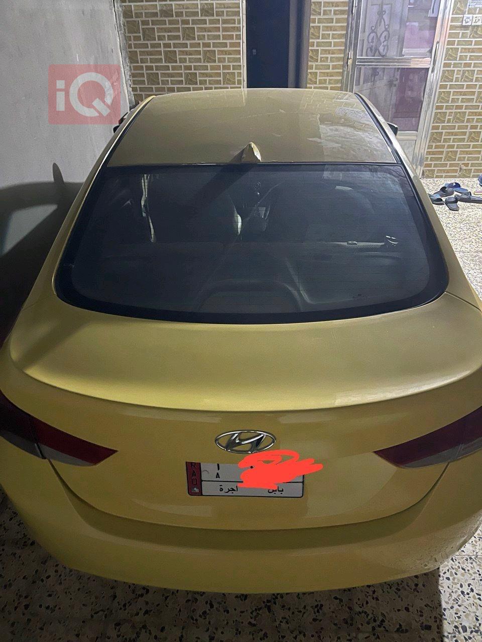 هیوندای ئەلەنترا